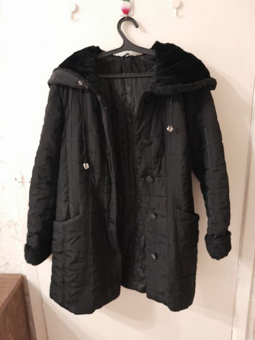 Женская тёплая куртка