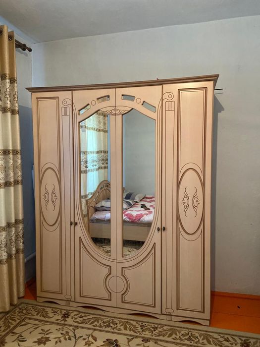 Спальный гарнитур