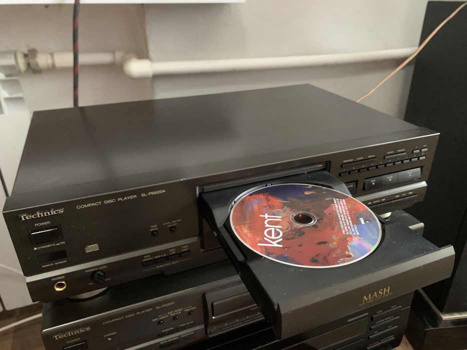 Проигрывтель компакт-дискрв Technics SL-PS620A