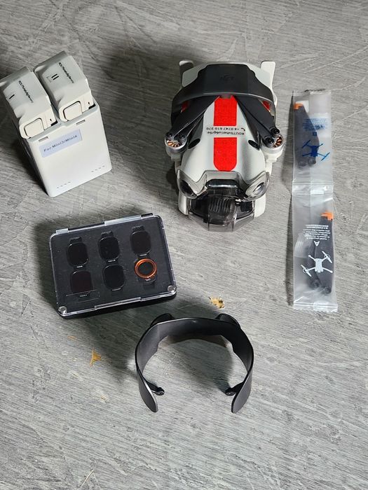 Dji mini 4 pro, ca nouă, stare perfecta, garanție 14.07.2027