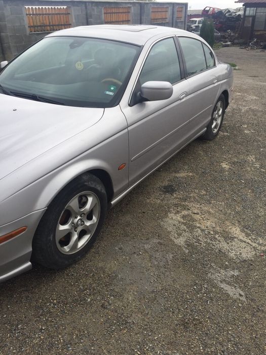 Jaguar S-type на части