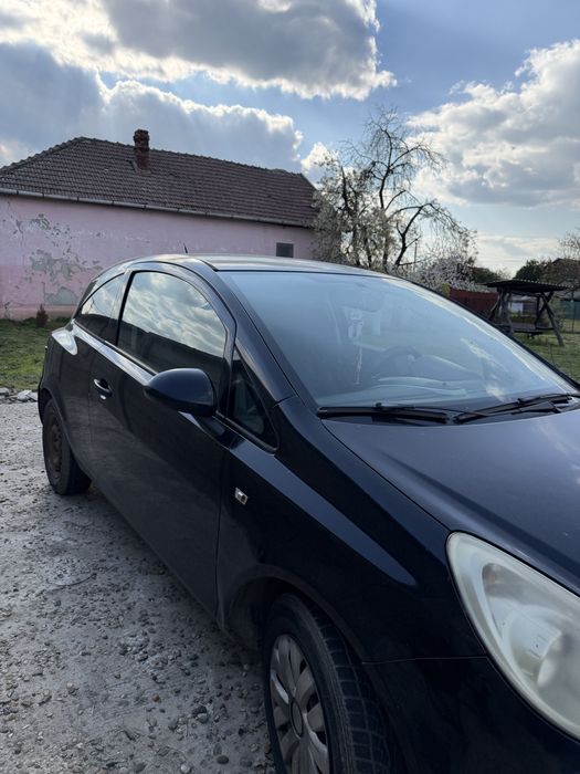 Opel Corsa (2008)