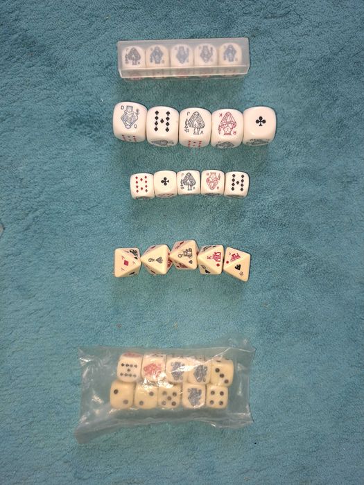 set zaruri vechi poker