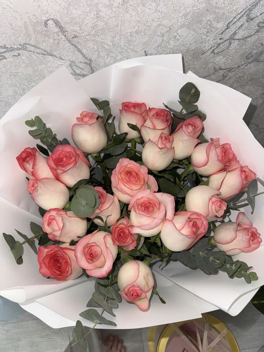 Цветы 12к голланский роза