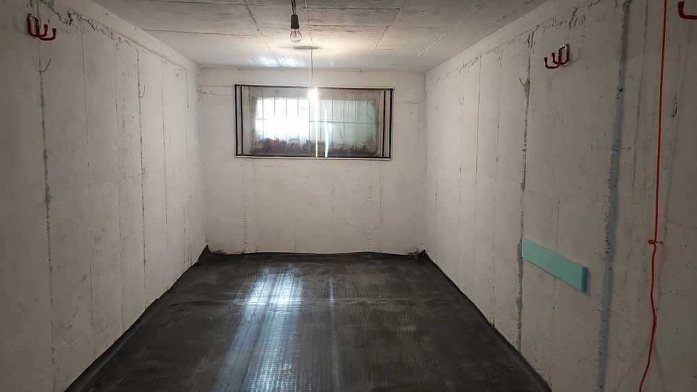 Дава се под наем Гараж / Паркомясто в София, Зона Б-5 - 16 кв.м за 129.54 € - Снимка #2