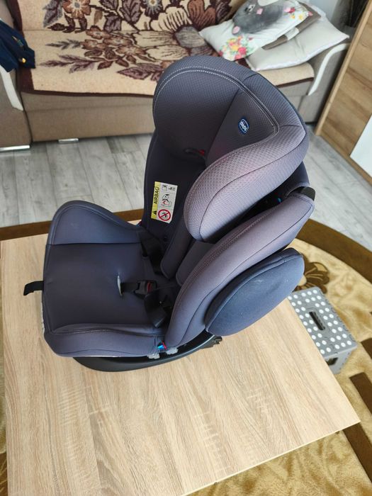 Scaun auto cu sistem isofix , rotativ si pozitie de somn plus trotineta coccole