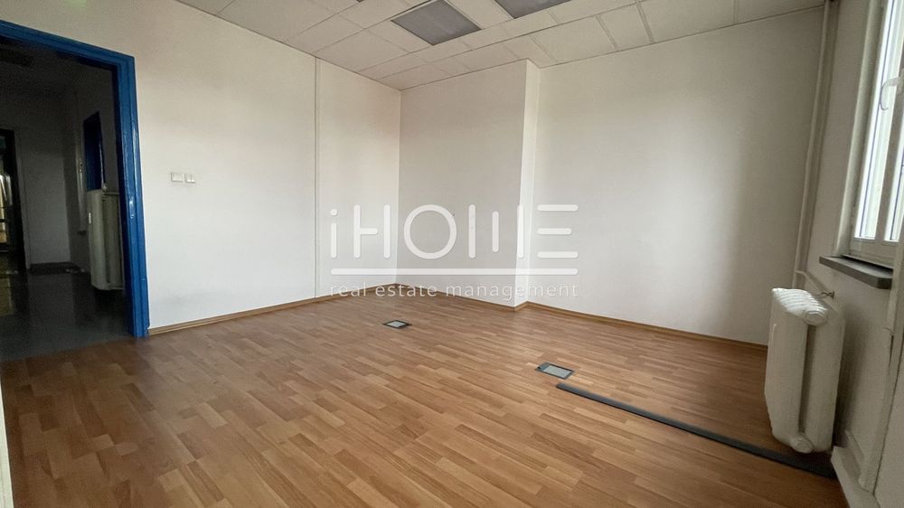 Дава се под наем Офис в София, Център - 1430 кв.м за 10010 € - Снимка #3