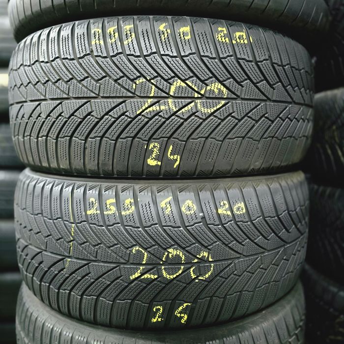 2x 255/40/20 M+S KUMHO 2024 Stare excelentă