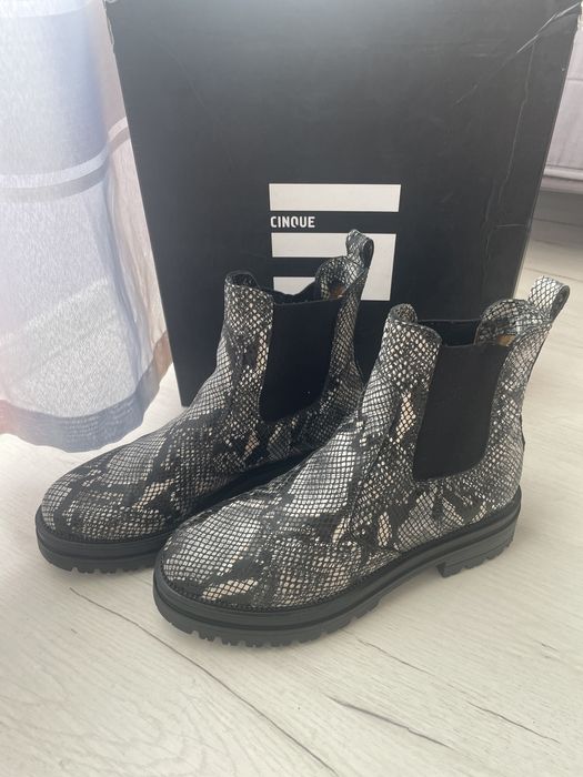 Боти chlelsea естествена кожа 39 номер