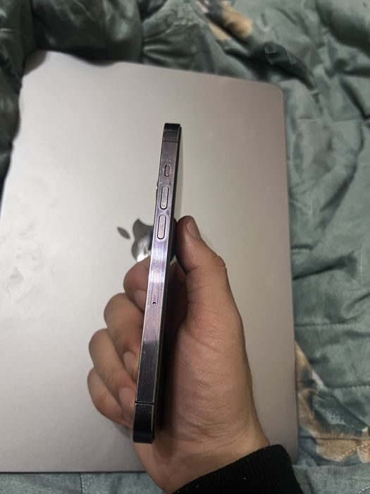 Iphone 14 pro purple