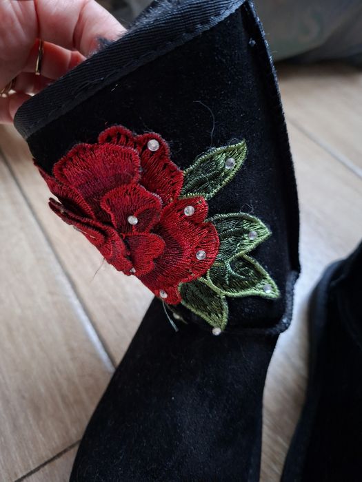 UGG dama piele intoarsa