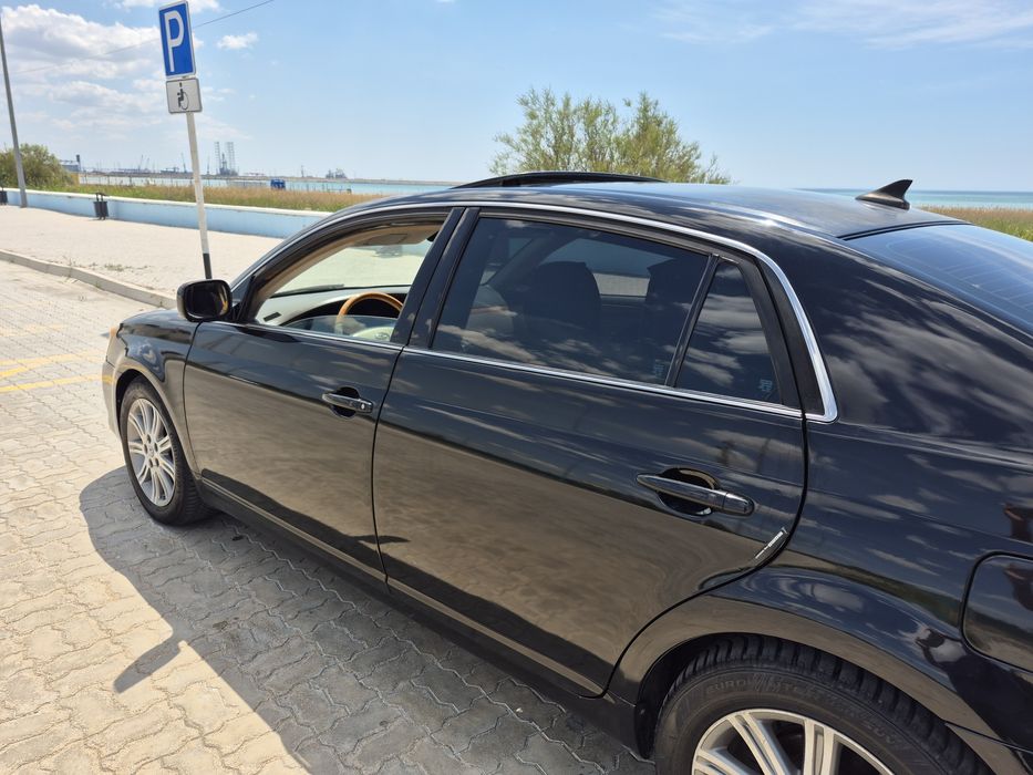 Продаётся тойота авалон