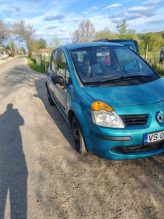 Mașină Renault modus