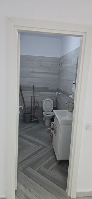 Spațiu comercial vitrină colț + terasă mare, cartier Visoianu