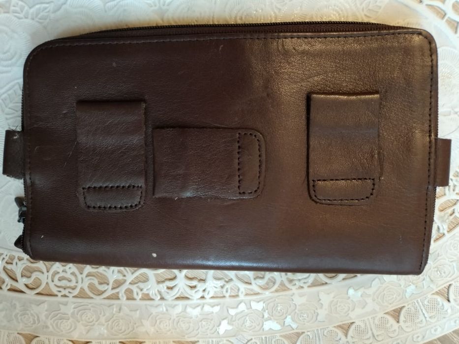 Портмоне продам. Новое. Кожзам