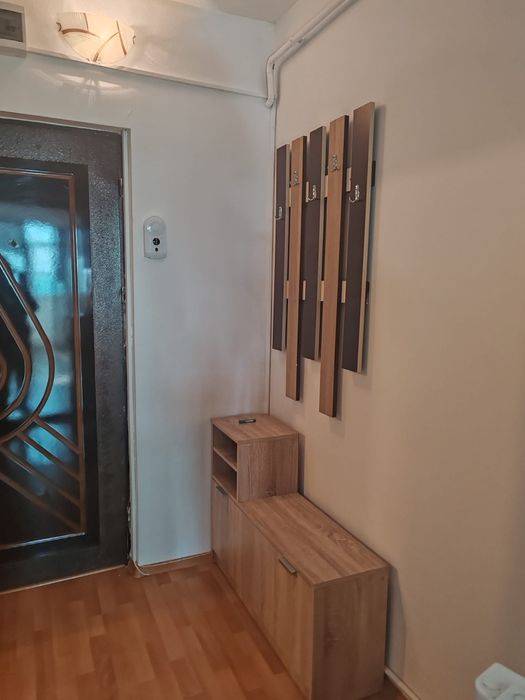 Proprietar închiriez garsonieră I2 în spate la Reno Doja