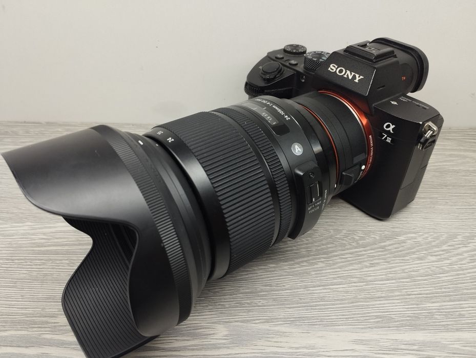 Sony Alpha A7 3, Sigma 24-105 obyektiv bilan 
Sony 24-105 E MOUNT bila
