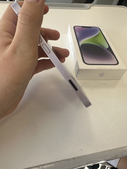 Iphone  14 128gb с коробкой!!