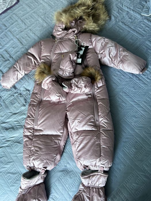 Продам новый зимний комбинезон