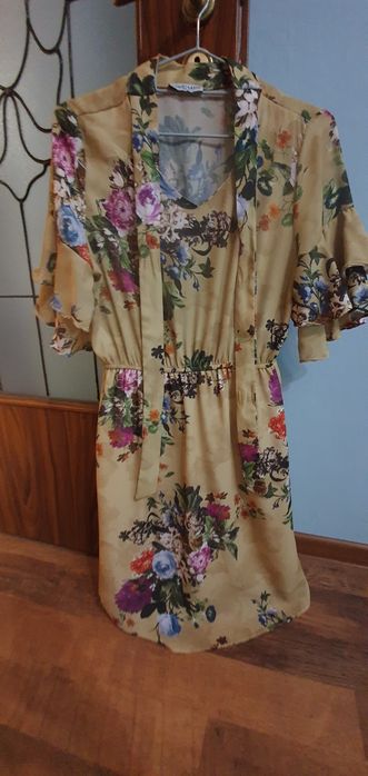 Rochii și salopete elegante evenimente