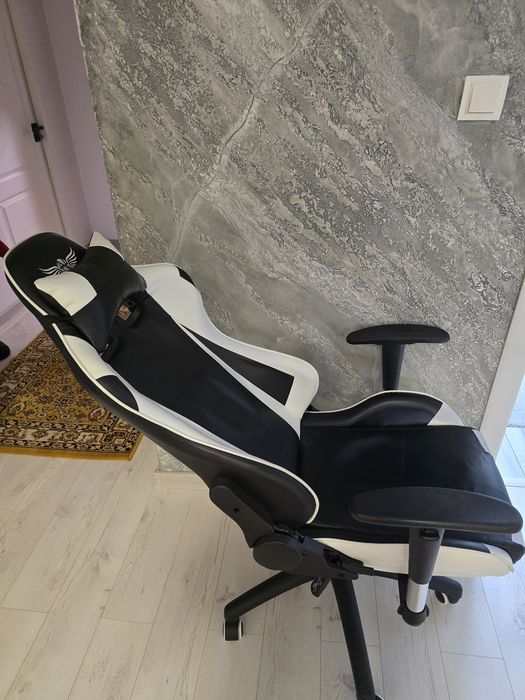 Scaun de gaming alb