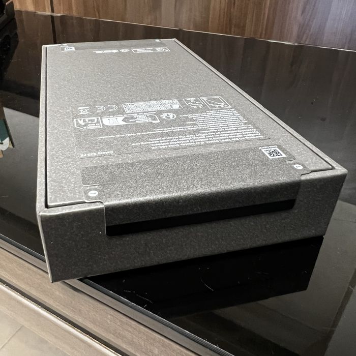 Нов! 2г. Гаранция! Samsung Galaxy S25 FE 5G 256GB + 8GB RAM, Jetblack