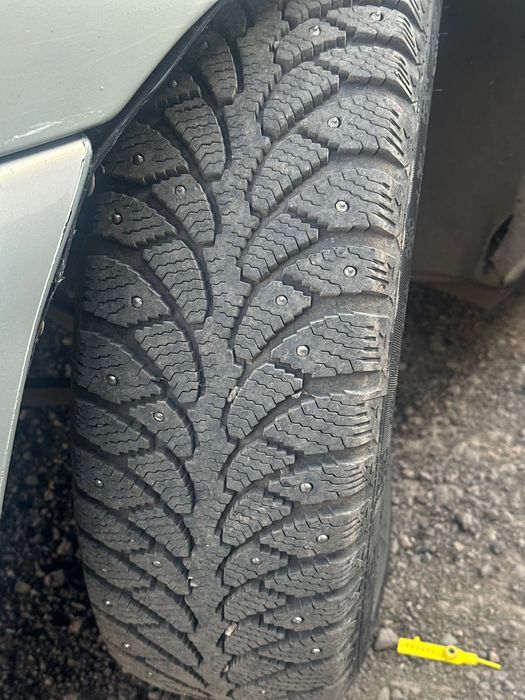 Продам шини зимние