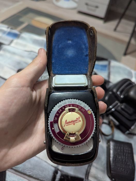 Пленочный фотоаппарат Зенит-Е