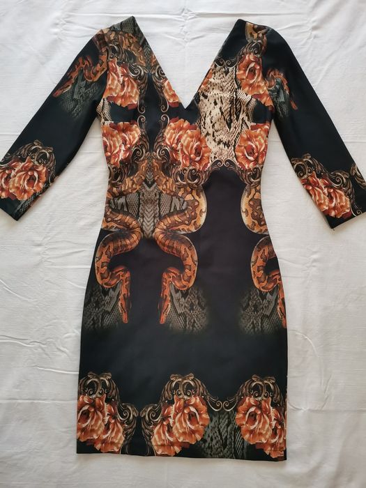 Рокля с интетесен принт