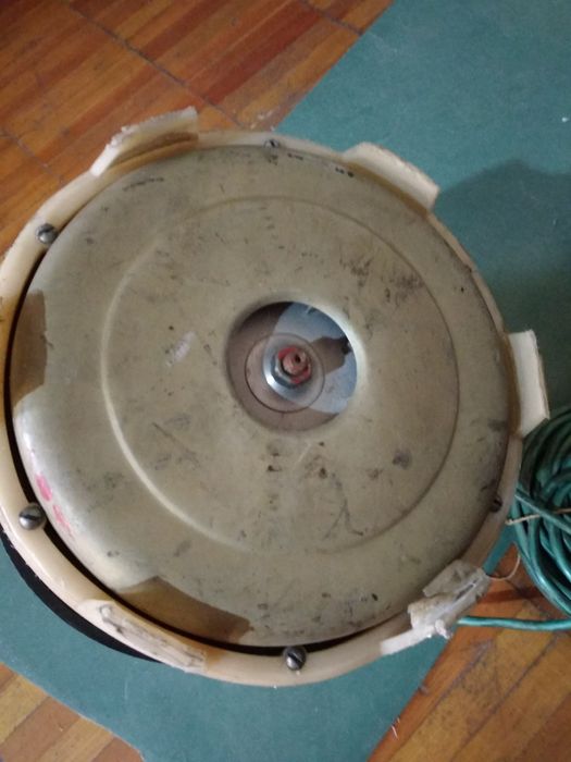 Мотор от пылесоса со шнуром