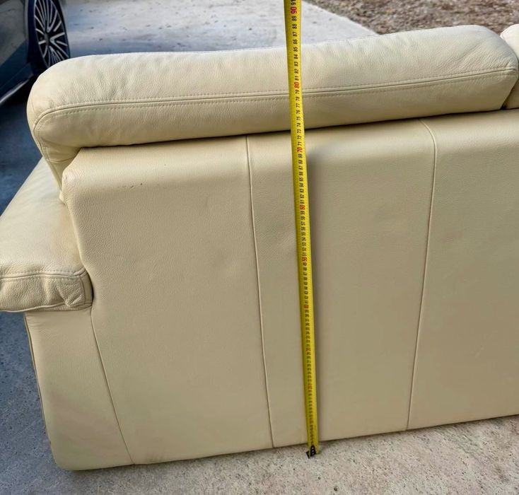 Кожен диван – разтегателен, с функция сън