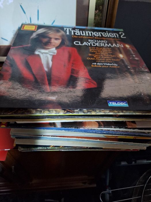 Pick-up up Dulap și Viniluri