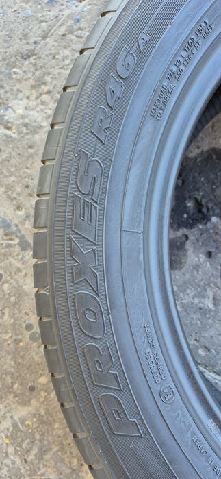 4 anvelope vara  Toyo 225/55/19.Pretul este pe bucata.