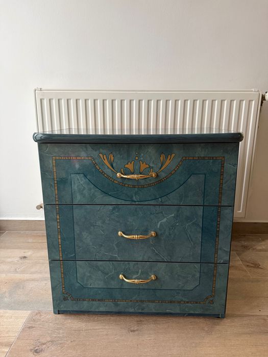 Vând 2 noptiere - stare bună