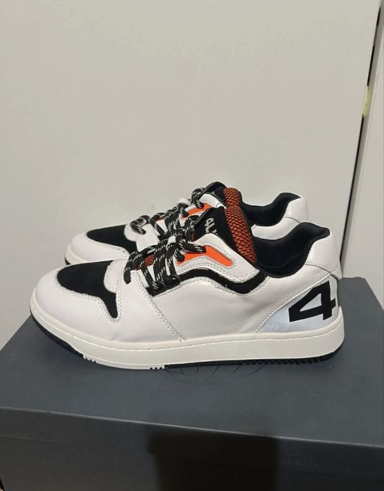 Adidași Cesare Paciotti 4US
