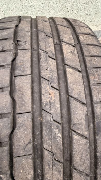 245/35r19 Hankook