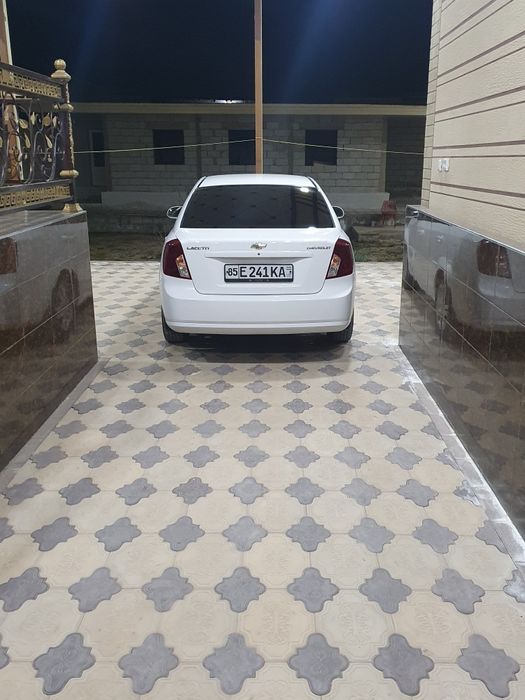 Lasetti 1.8 yili 2012 mexanika probeg :98000 halol holati ideal kraska