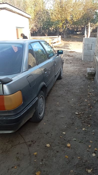 Продам машыну Ауди 90