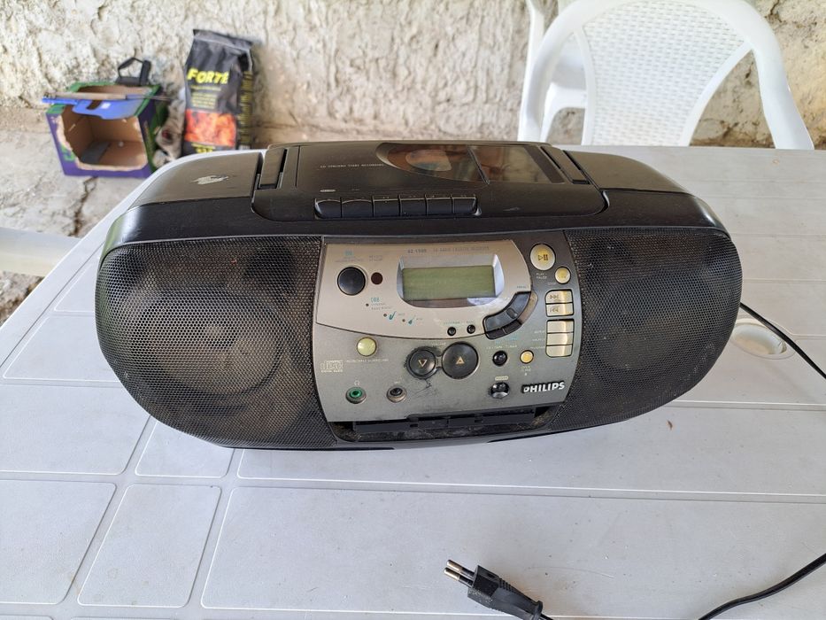 Radio cas cu cd digital