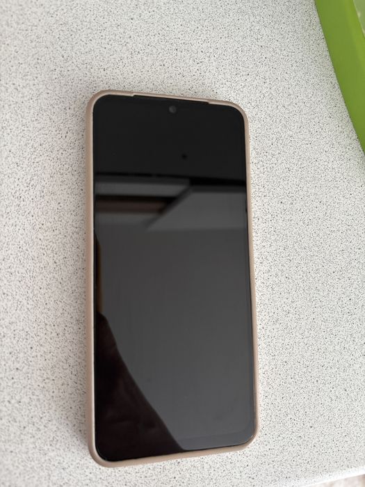 Vivo v25e, в хорошем состоянии
