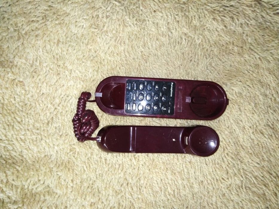 Стари телефони и домофон