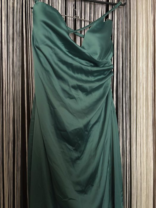 Нова коктейлна рокля Jake*s