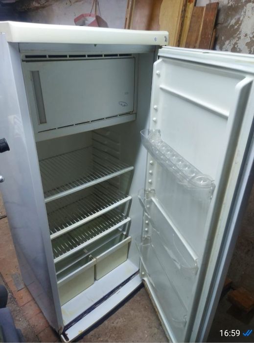 холодильник рабочий