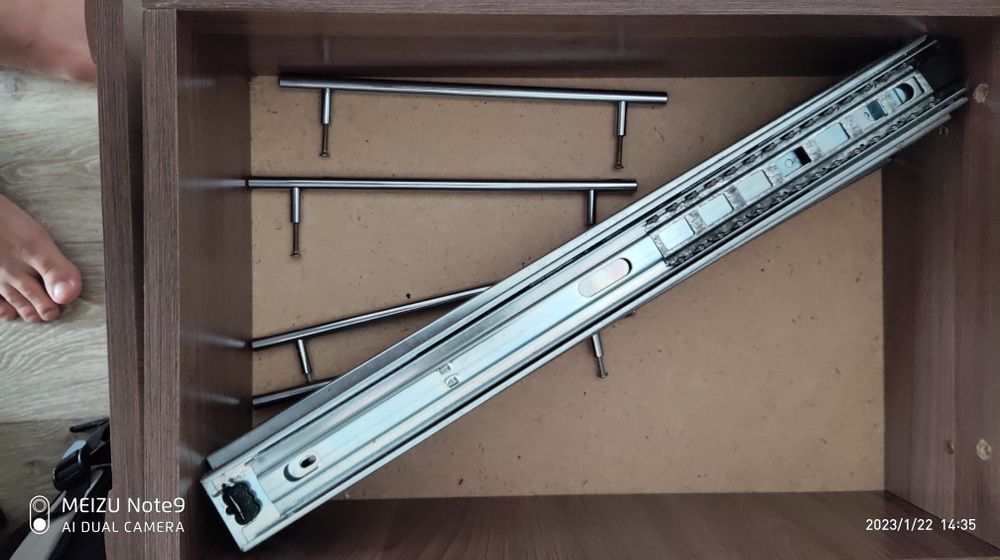 Продам фурнитуру