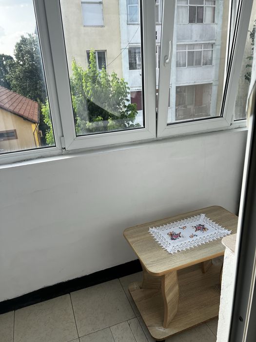 Inchiriez ap 2 camere zona ANAF - Catedrala