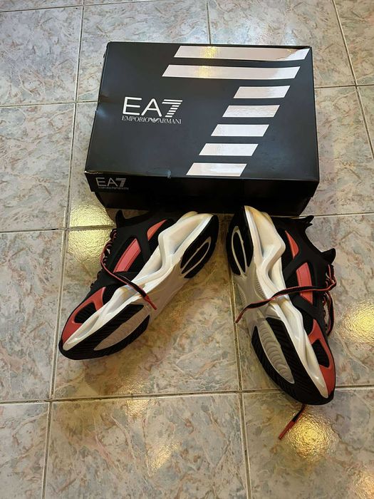 EA7 Emporio Armani/ Спортни обувки