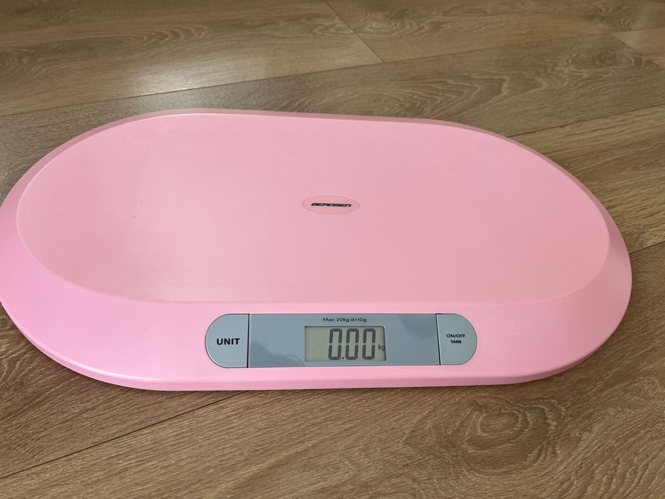 Cantar electronic pentru bebelusi Berdsen Roz, ecran LCD, capacitate maxima 20kg
