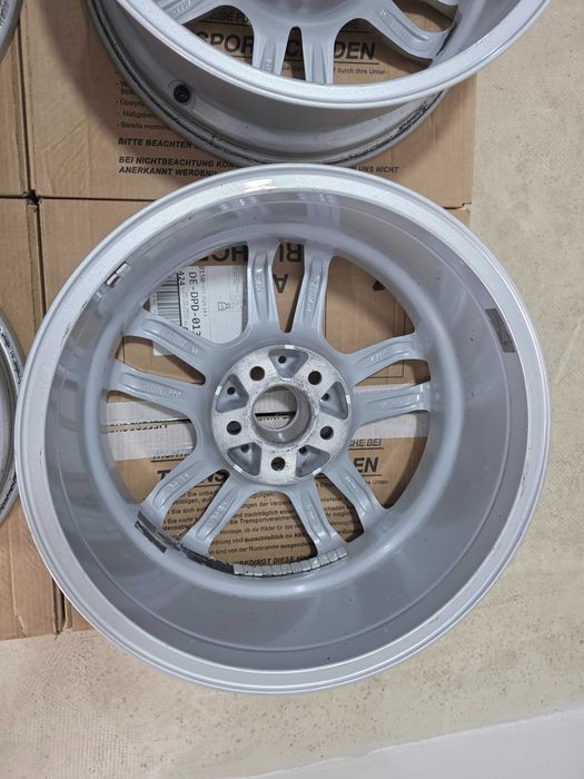 Jante 17 Audi A5 A4 VW Tiguan VW Passat CC VW Arteon Skoda Scout 5x112 7.5J et27