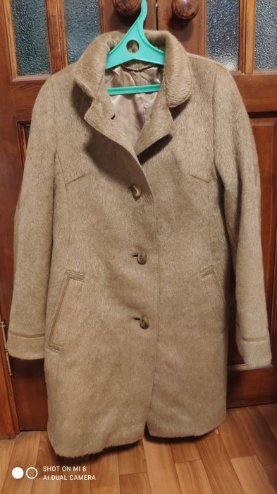 Шерстяное женское  пальто