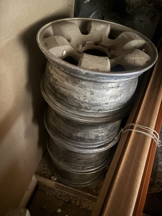 Продам диски р15.  6*. 139.7